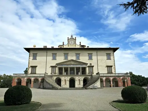 Poggio a Caiano, cosa vedere tra villa medicea e colline